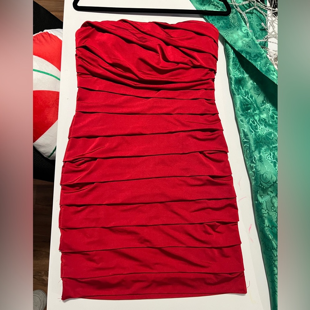 Speechless Red Mini Bodycon Strapless Dress
